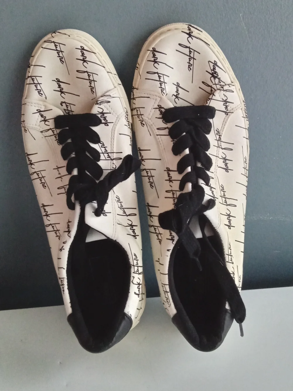 ASOS Dark‎ Future Script Print Low Top Sneakers Cream Black Streetwear